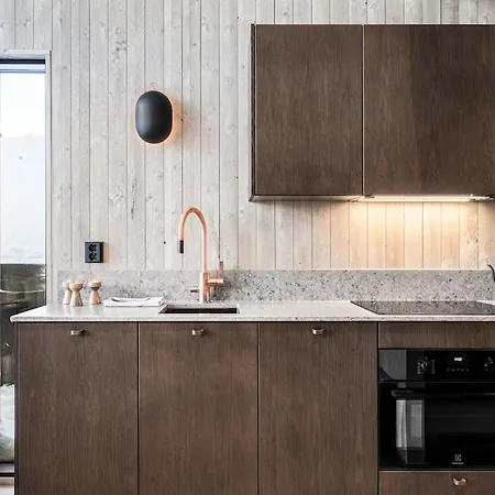 North Valo 11b By Hilla * Levi